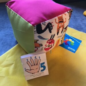 Cubo didactico con cartas MI PRIMER JUEGO